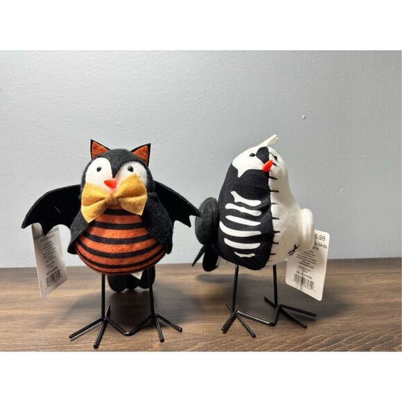 Spooky Village Skeleton and bat fabric bird Halloween decoration - Picture 1 of 6
